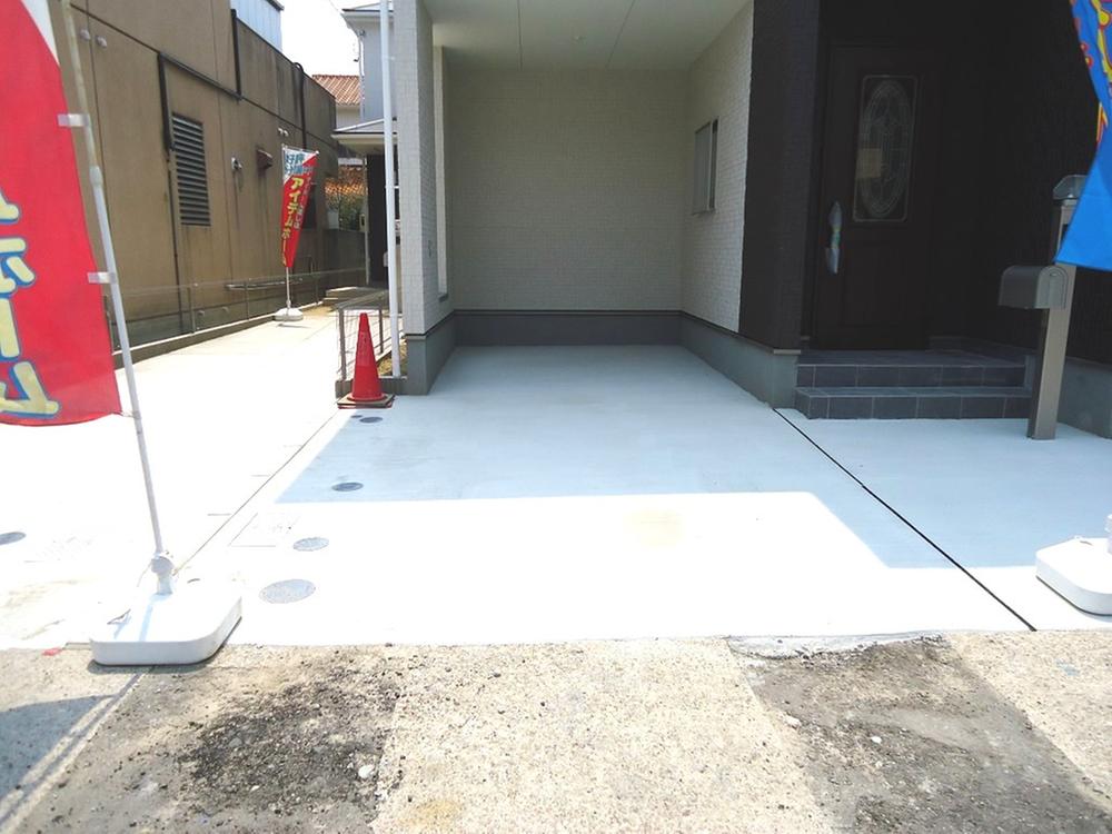 Parking lot. Local (August 2013) Shooting