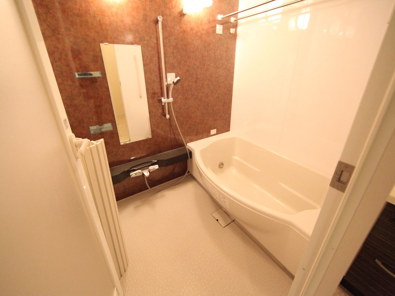 Bath. Bathroom Bathroom with heating dryer Reheating function