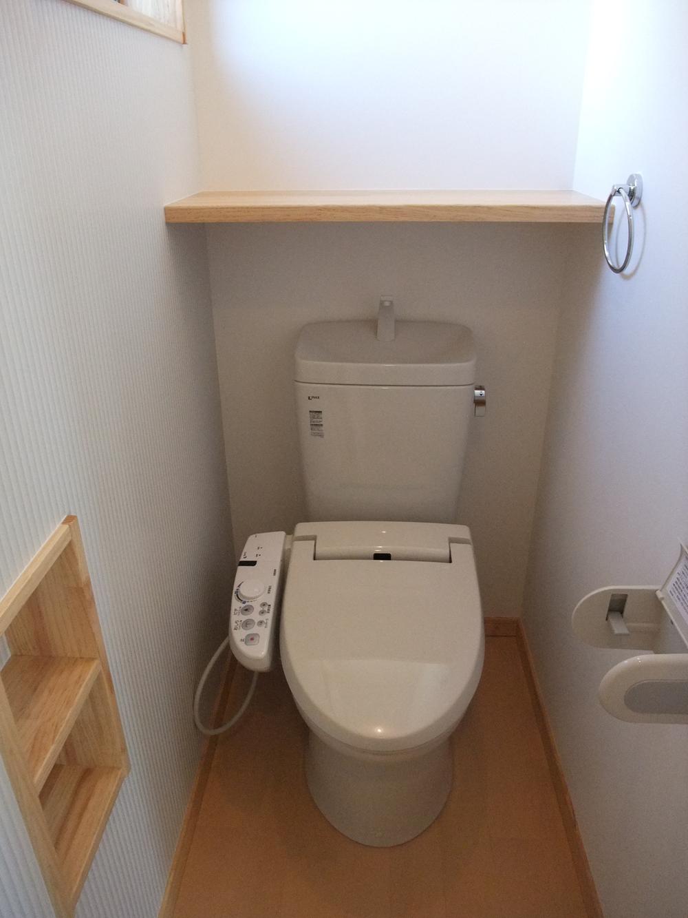 Toilet. WC heater toilet seat with storage