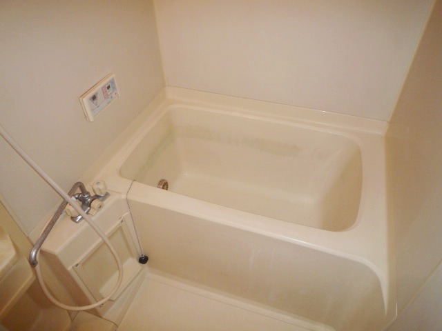 Bath. Bathroom With add cook function