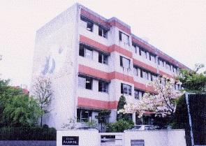 Junior high school. Nagoya Minami Tempaku until junior high school 933m