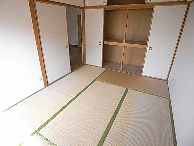 Other room space. After all ken if Japanese I want Japanese-style room