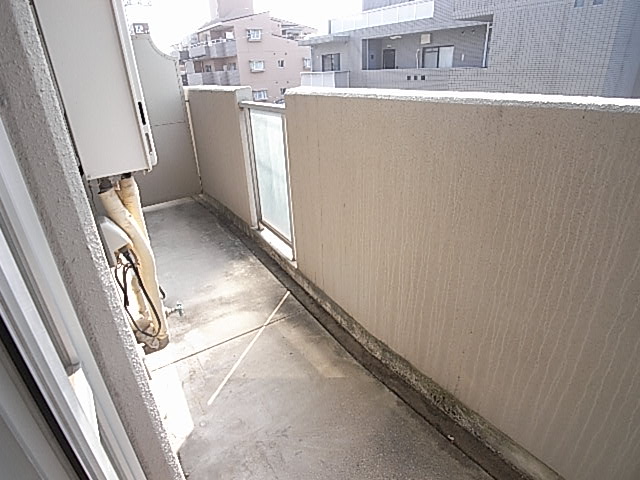 Balcony. Spread balcony laundry dries well because there is a width! 