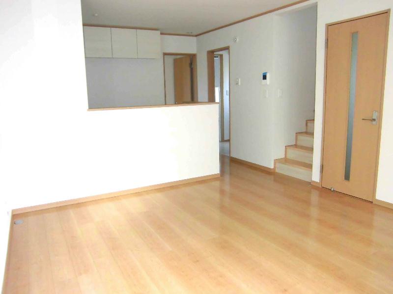Same specifications photos (living). The series construction cases living 16.76 Pledge