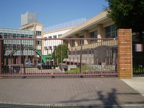 Primary school. 1690m to Nagoya Municipal Ueda North Elementary School