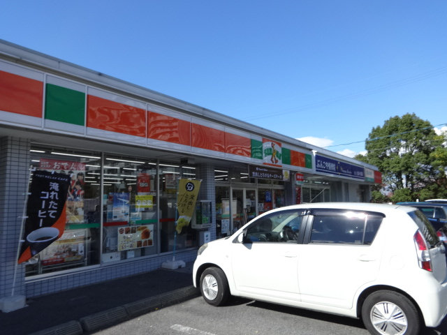 Convenience store. Thanks Hirabari housing store up to (convenience store) 366m