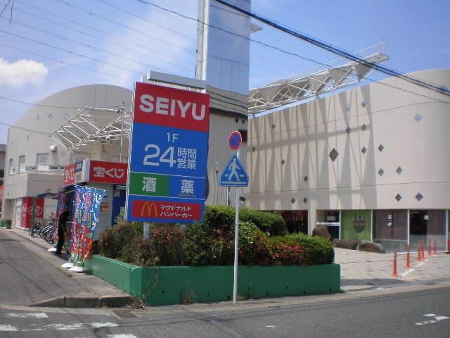 Shopping centre. Until Seiyu 1300m