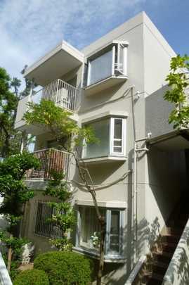 Local appearance photo. photo1