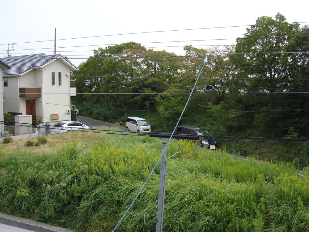 View photos from the dwelling unit. View from the site (October 2013) Shooting