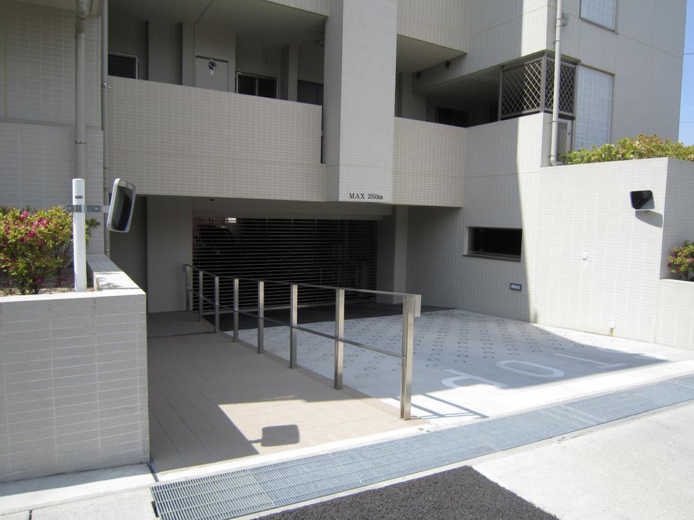 Parking lot. Parking entrance. With shutter gate (June 2012) shooting