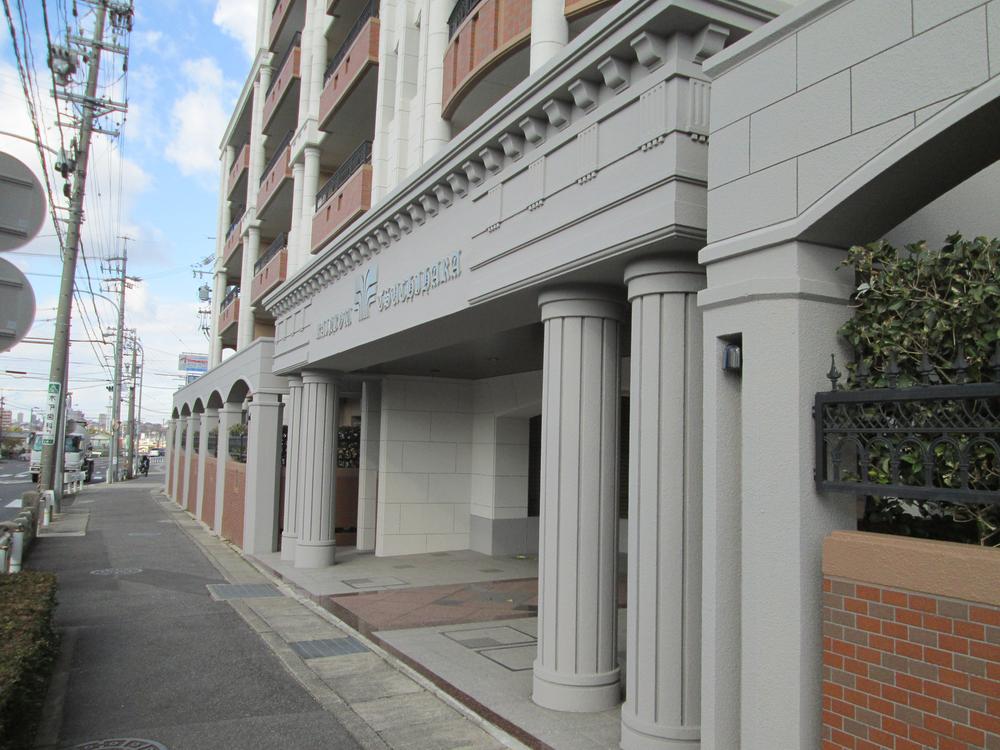 Entrance. Common areas Entrance