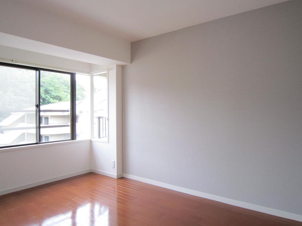 Non-living room. Room (May 2013) Shooting