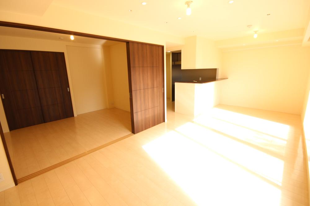 Living. Indoor (10 May 2013) Shooting