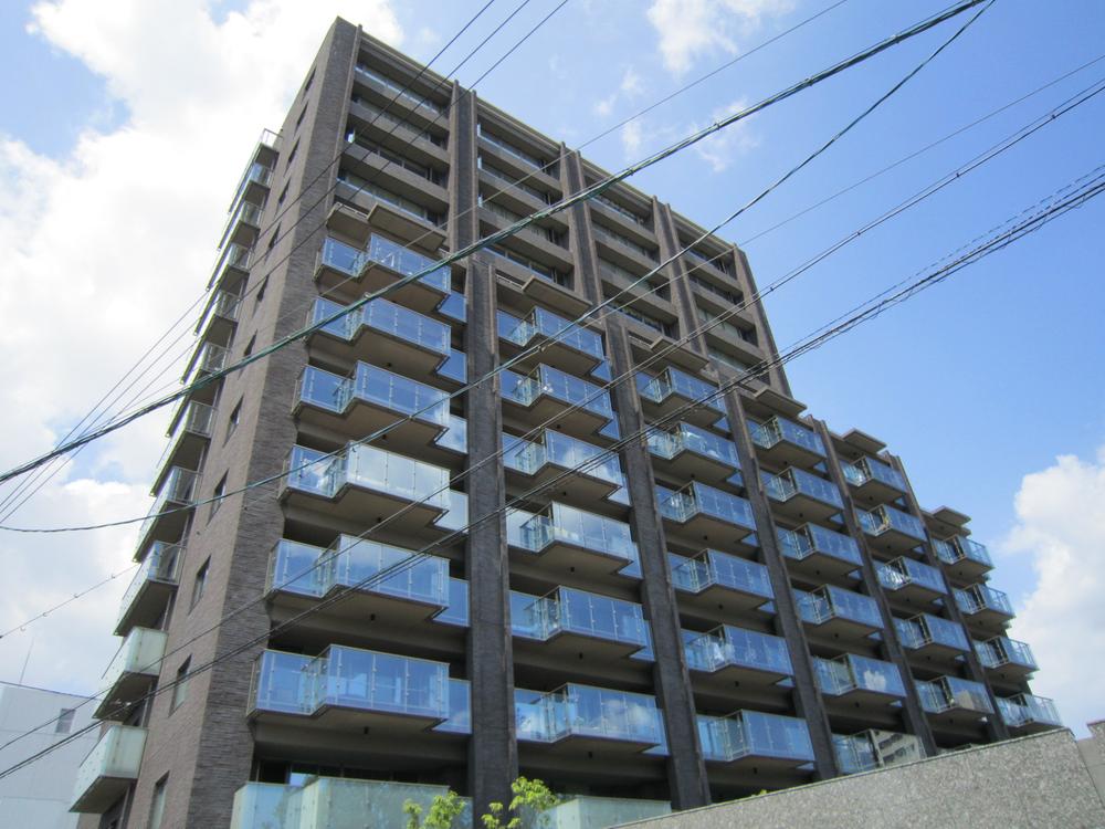 Local appearance photo. Local (12 May 2013) Shooting