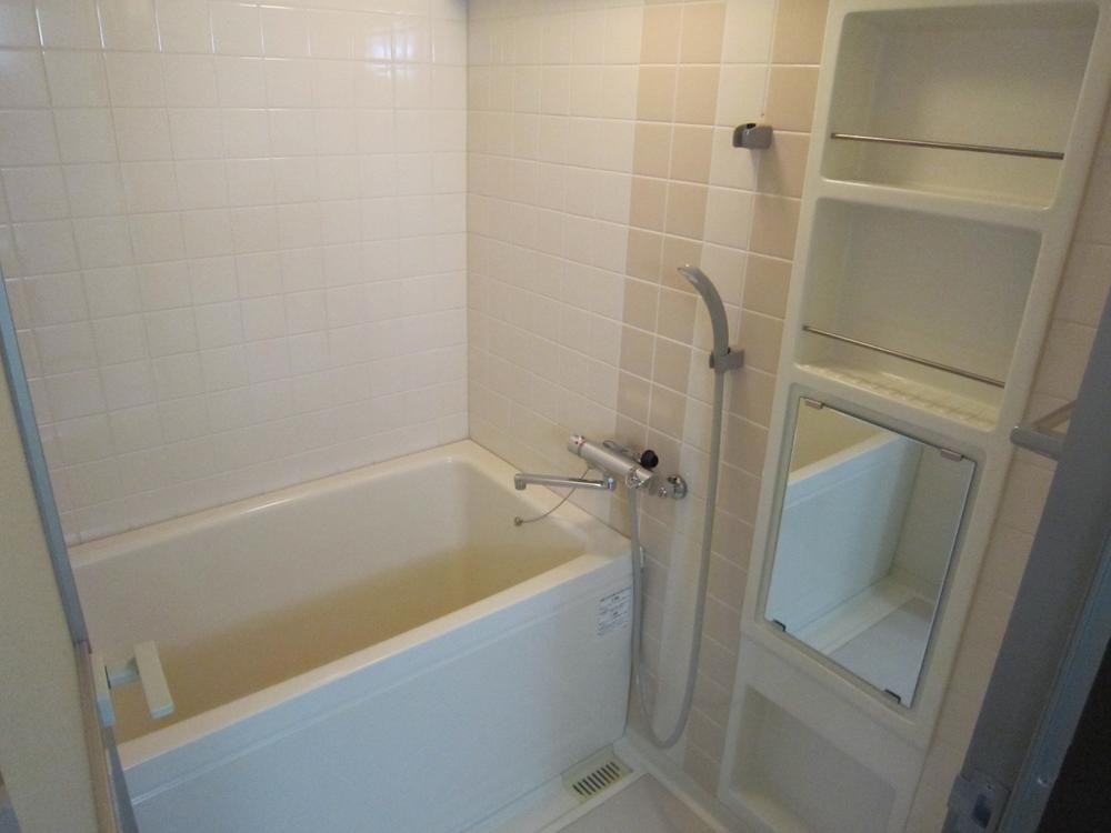 Bathroom. Indoor (July 2013) Shooting