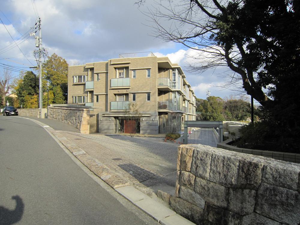 Local appearance photo. Local (April 2013) Shooting