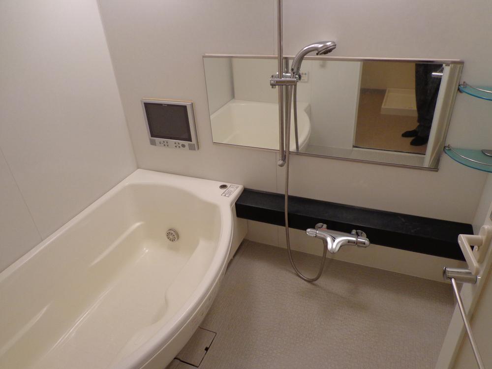 Bathroom. Unit bath 1620 size (April 2013) Shooting