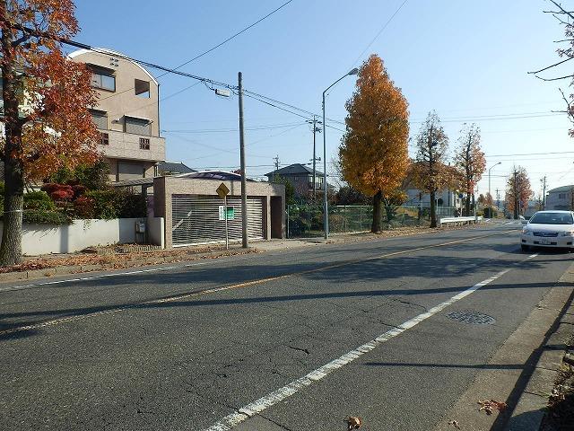 Streets around. Front road (December 2013) Shooting