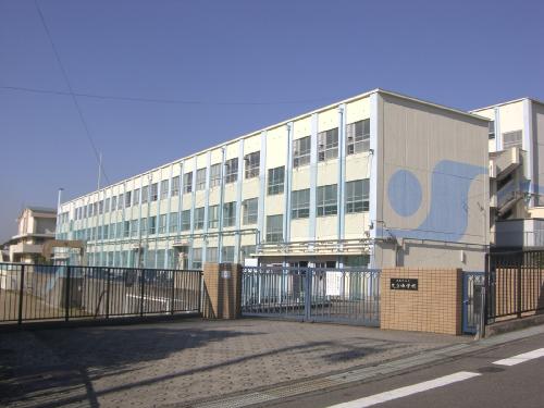 Junior high school. Hisakata 750m until junior high school (junior high school)