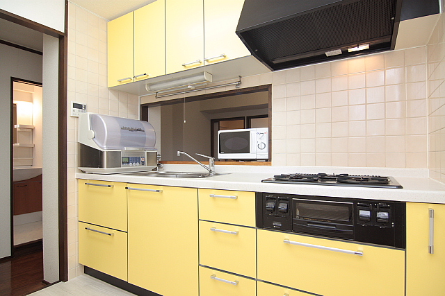 Kitchen. Occupancy cost in brokerage fees are about 26 ~ 280,000 yen