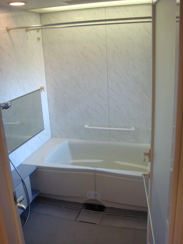 Bathroom. Bathroom dryer Yes ・ Madoyu in the bathroom