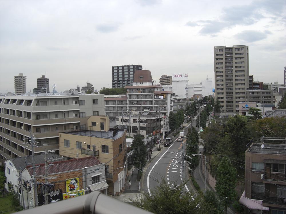View photos from the dwelling unit. The view from the west side Western-style Yagoto Station district. (October 2013 shooting)
