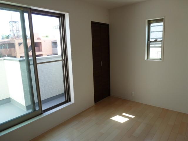 Non-living room. 9 / 19 local shooting