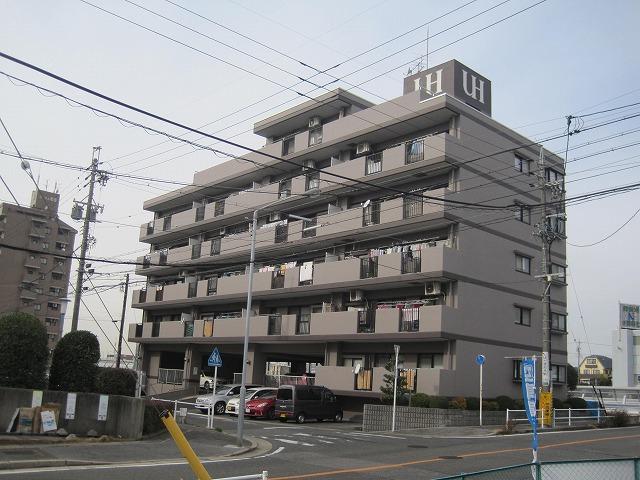 Local appearance photo. 1992 May 4, dating back