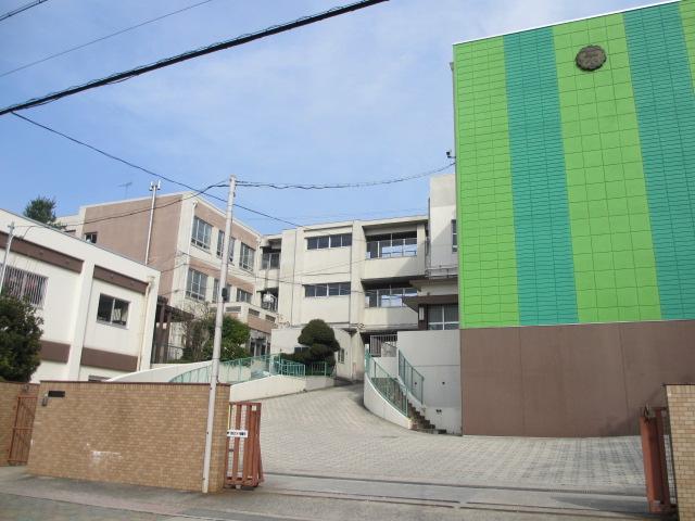 Primary school. Hirabari until elementary school 492m