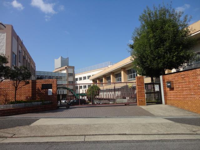 Primary school. Ueda North Elementary School