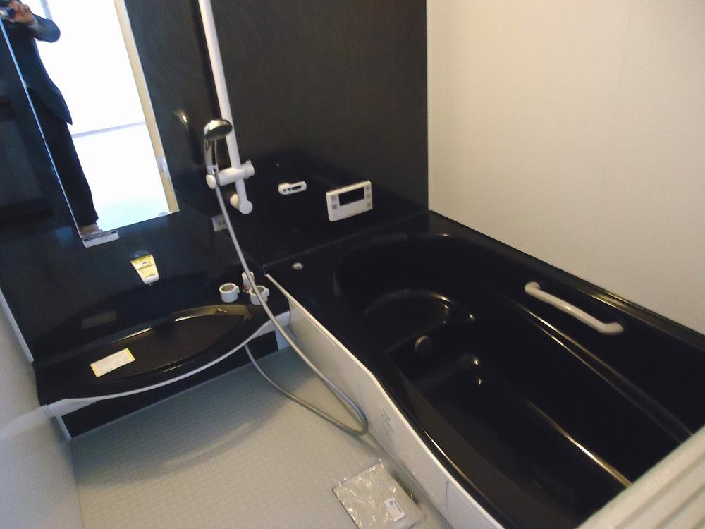 Bathroom. Indoor (February 2013) Shooting