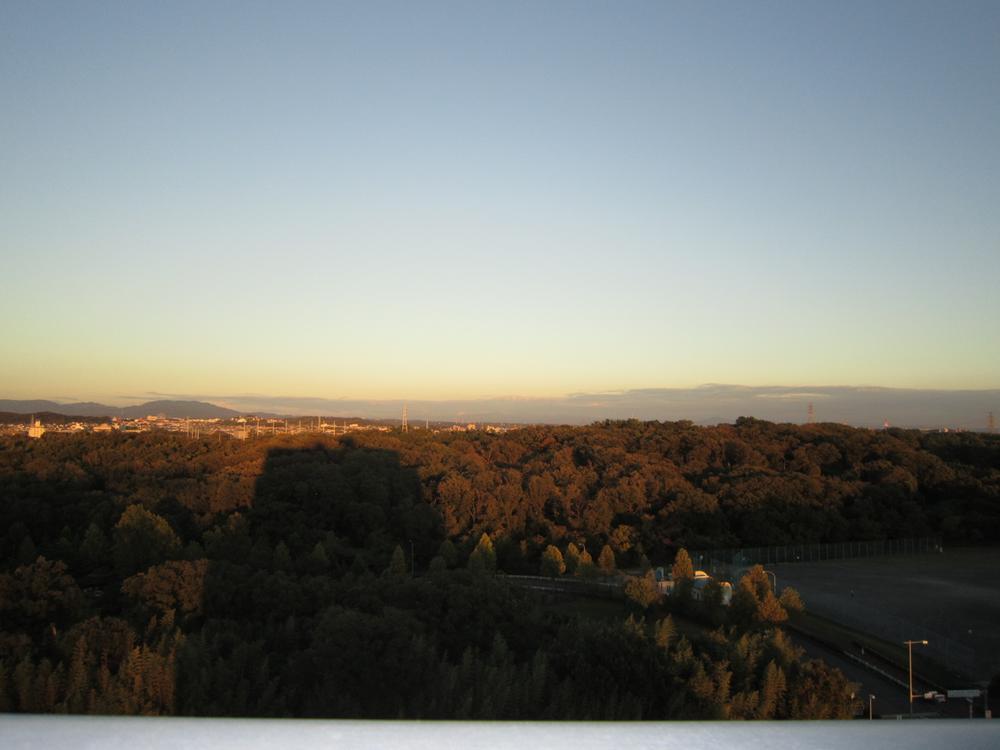 View photos from the dwelling unit. The view from the east side balcony (October 2013) Shooting