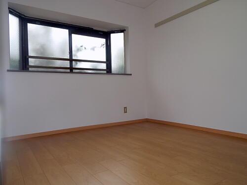 Non-living room. Western-style 3