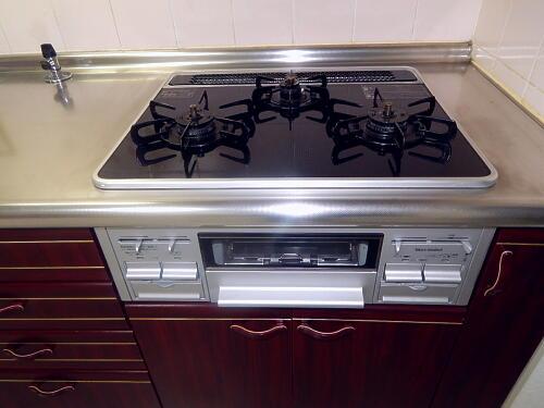 Kitchen. Stove