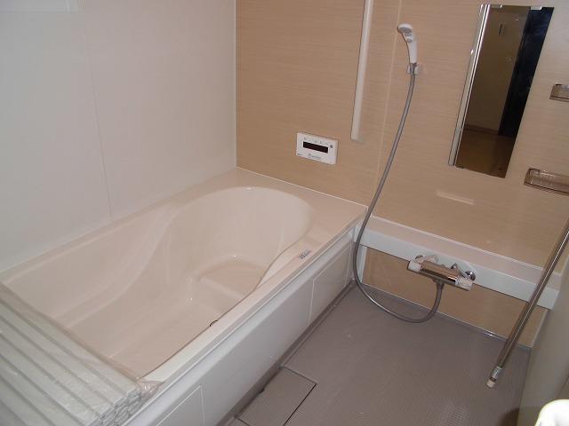Bathroom. Indoor (October 25, 2013) Shooting 1 tsubo size unit bus, With bathroom ventilation dryer