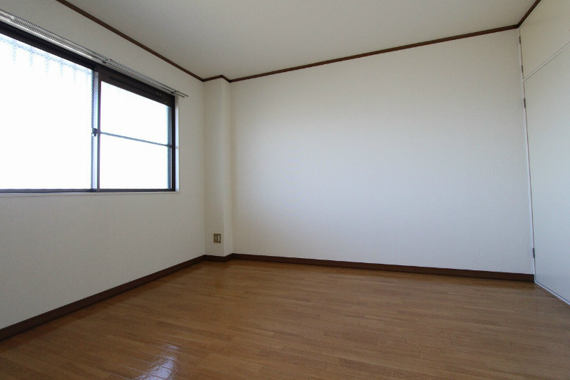 Other room space. It is bright and comes with a bay window.