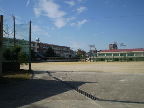 Junior high school. 865m to Nagoya Municipal Tempaku junior high school