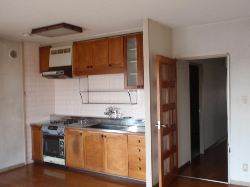 Kitchen. With gas oven