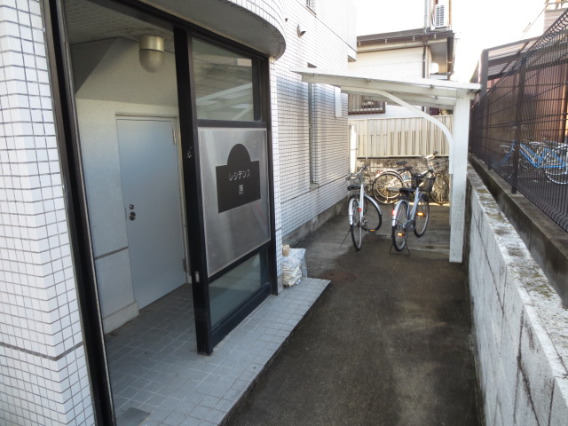 Other common areas. Bicycle-parking space