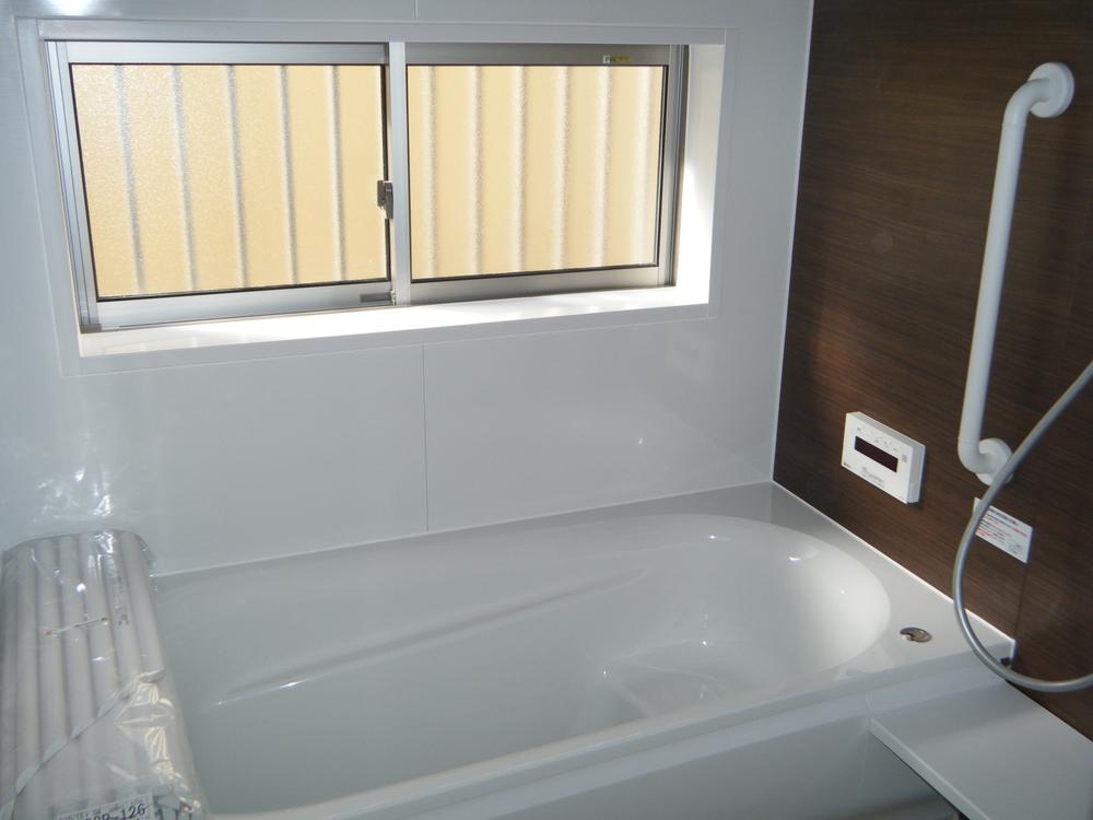 Bathroom. Building 2