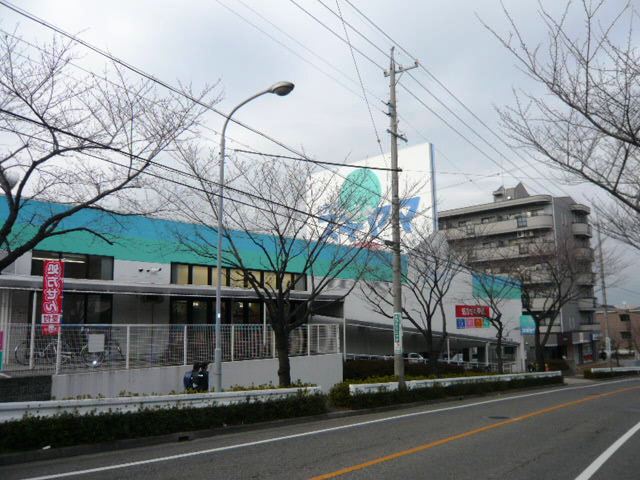 Dorakkusutoa. Drag Sugiyama Ueda shop 525m until (drugstore)