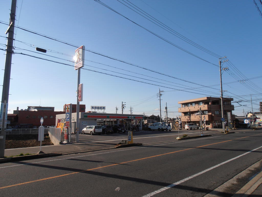 Convenience store. Thanks Poongsan Toyoba store up (convenience store) 827m