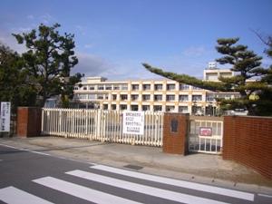 Primary school. Poongsan to elementary school 326m