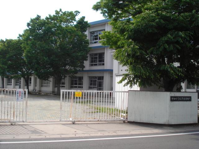 Primary school. Nakahata to elementary school 1670m
