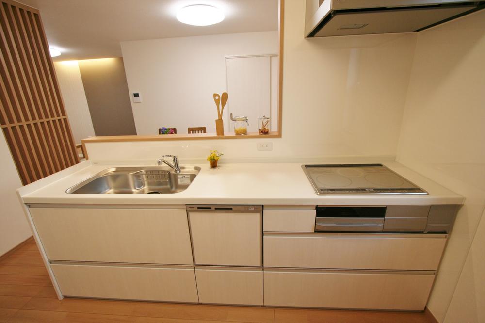 Kitchen.  [Panasonic living station] IH cooking heater, With dishwasher
