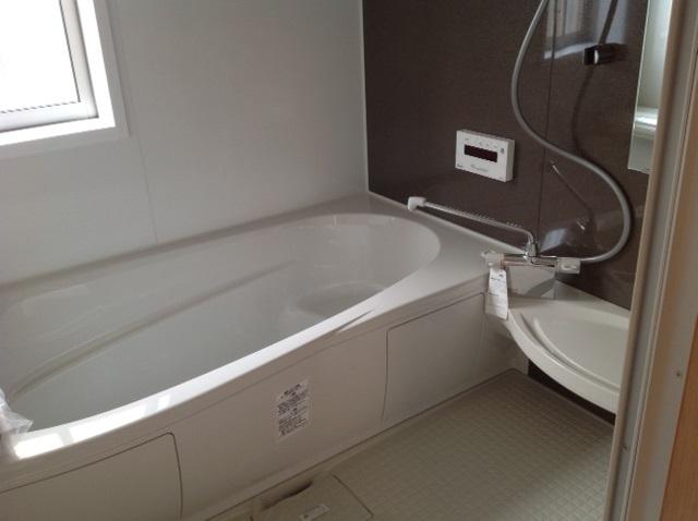 Bathroom. Indoor (11 May 2013) Shooting