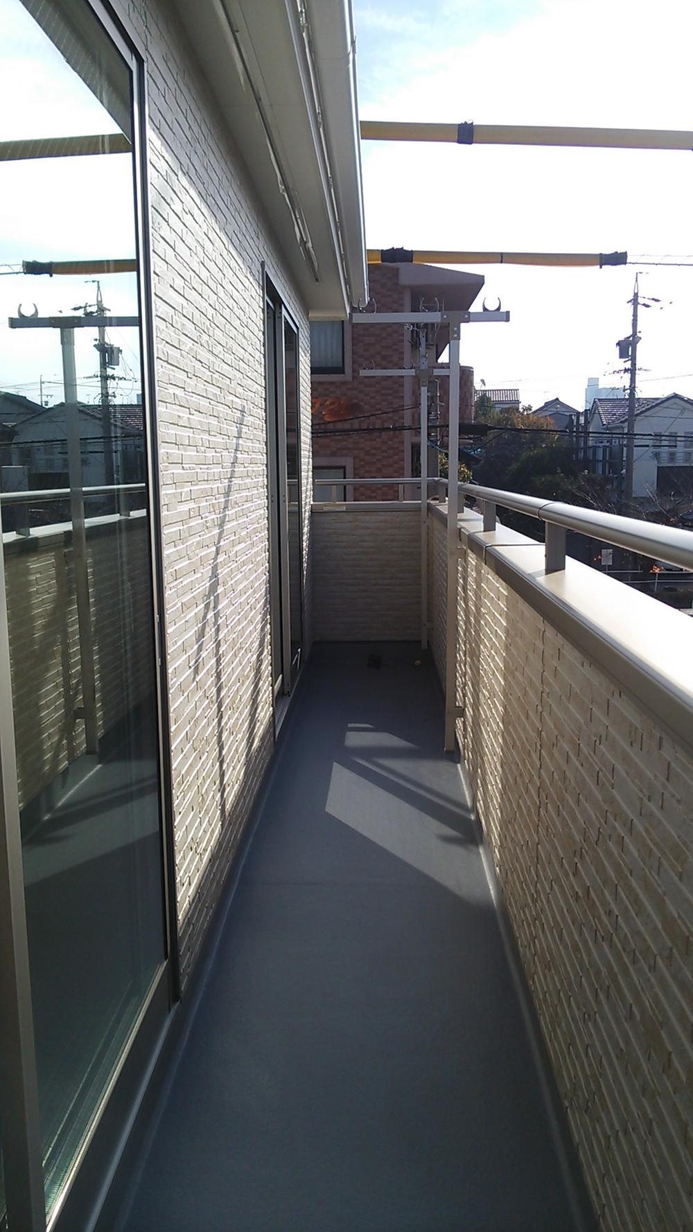 Balcony. Local (November 24, 2013) Shooting