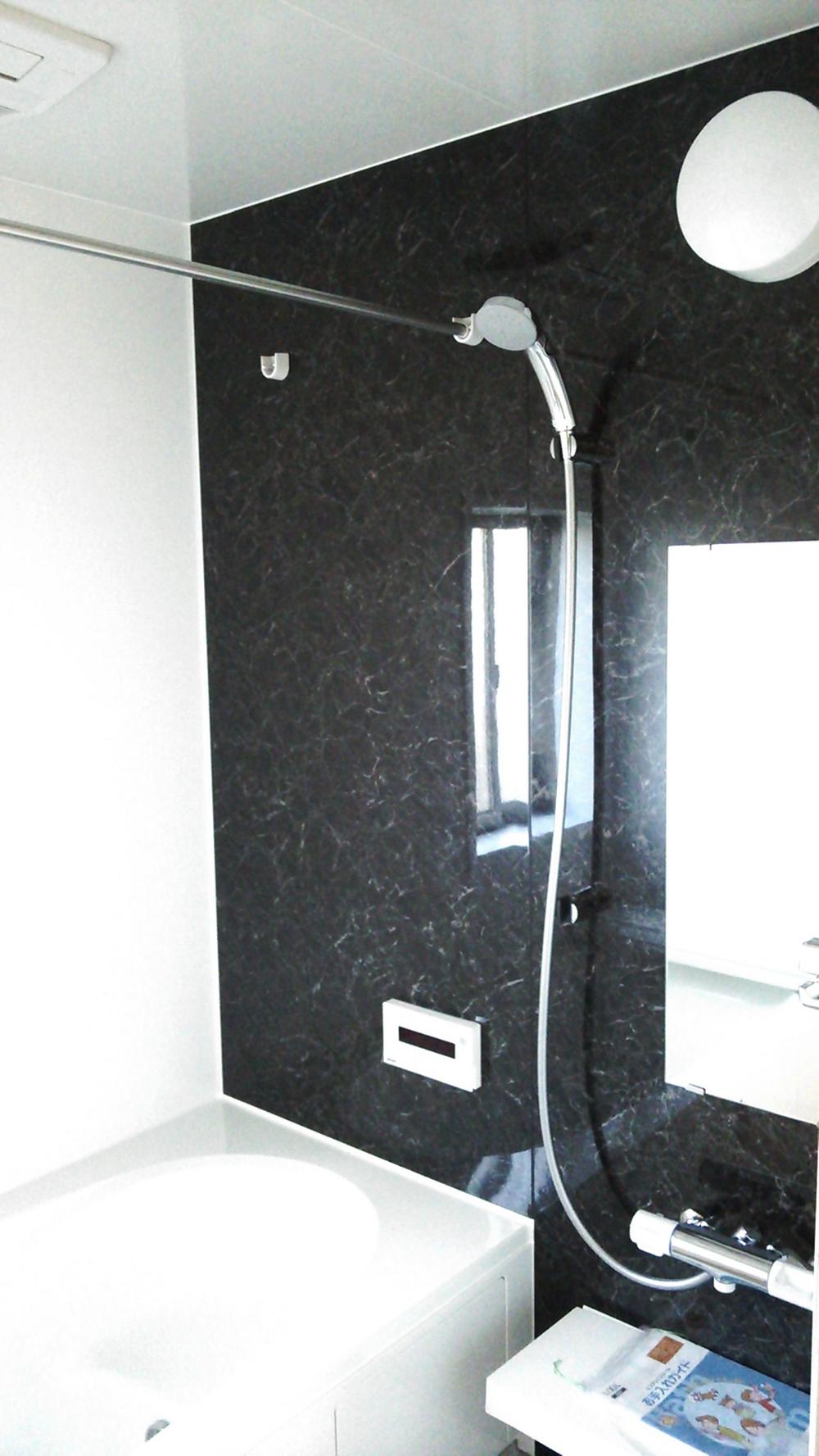 Bathroom. Local (November 24, 2013) Shooting