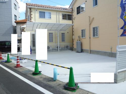 Parking lot