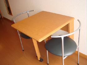 Living and room. chair, With folding table.